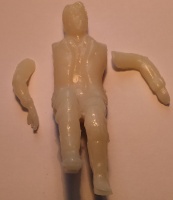 Unpainted sitting figure 75100