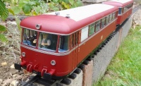 Piko 37300 DCC DB Railbus and trailer
